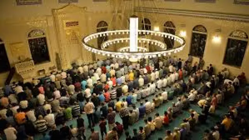 2025 Recep Ayı Başlıyor: İlk Gece Namazı Kaç Rekat ve Nasıl Kılınır?