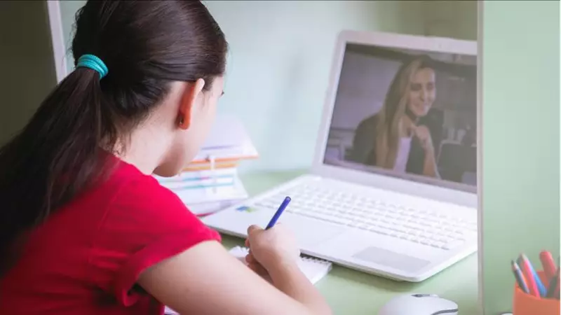 5 Bin Öğrenciye Uzaktan Bilgisayar Bilimi Dersi: İş Bankası ve Türk Telekom Destekli