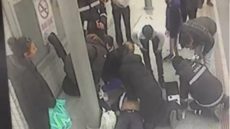 73 Yaşındaki Adamı İZBAN İstasyonunda Şok Cihazı Hayata Döndürdü