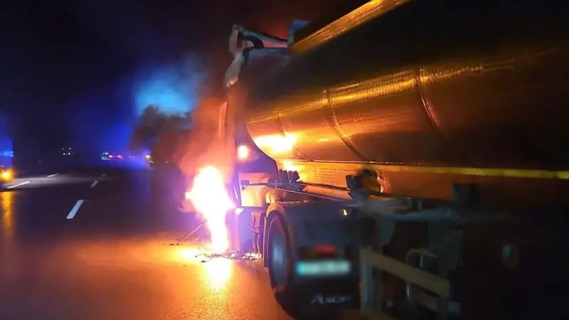 Adana Pozantı'da Tanker Yangını Ormanlık Alana Sıçradı: İtfaiye Müdahalesi