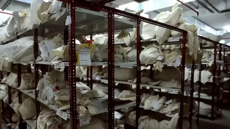 Adli Emanette 154 Milyonluk Vurgun: Kâtip Erdal Timurtaş İngiltere'ye Kaçtı