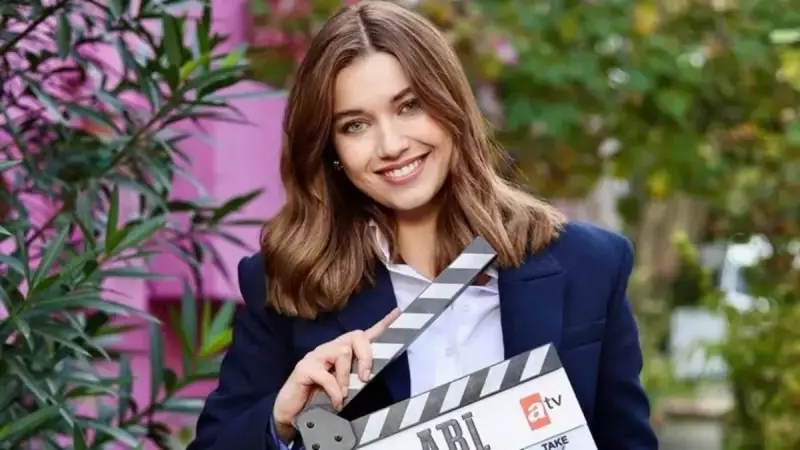 Afra Saraçoğlu, Kenan İmirzalıoğlu'nu Övdü: 'Çok Güzel Bir Uyum Yakaladık'