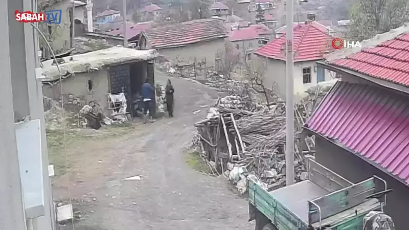 Afyonkarahisar'da Vicdansız Şiddet: Koca, Kaçan Karısını Sopayla Dövdü, Tekmeledi