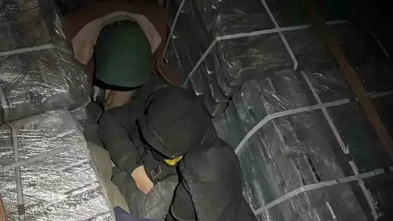 Amasya'da Tırda 37 Kaçak Göçmen Yakalandı, Sürücü Gözaltında