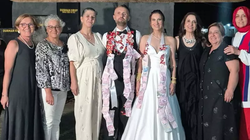 Çanakkale'de Polisten Kaçan Araç Ters Yöne Girdi: 5 Kişi Hayatını Kaybetti