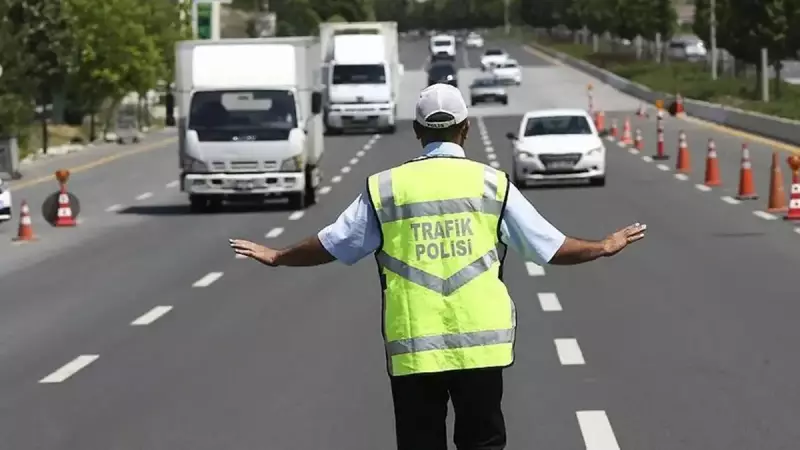 Ankara'da Yarın Toplu Ulaşım ve Trafik Kısıtlamaları: Hangi Yollar Kapanacak?