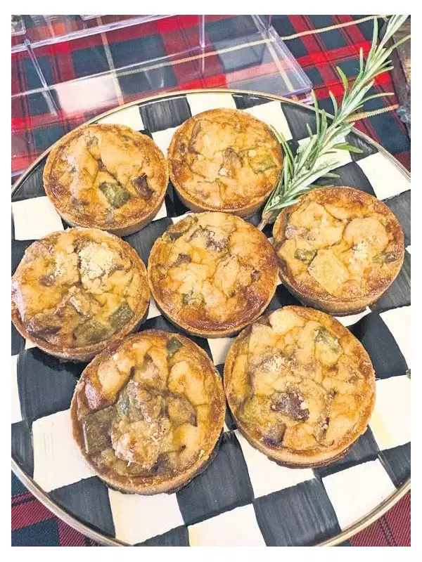 Çay Saatinin Püf Noktaları: Mükemmel Demleme ve İkram İpuçları