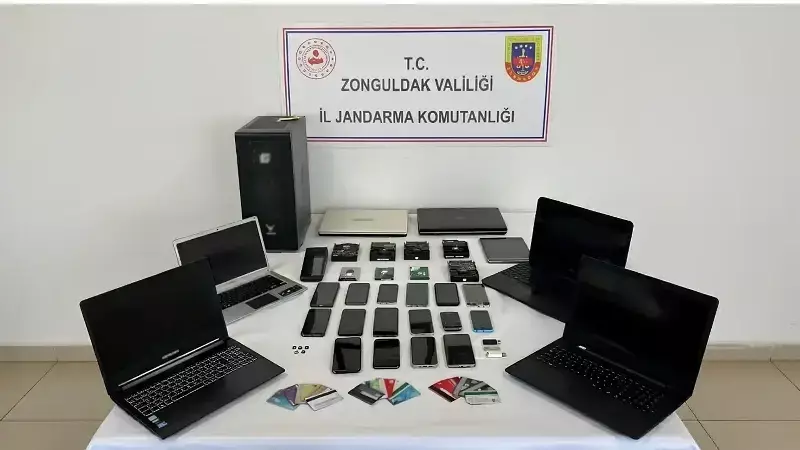 Çaycuma'da Sınavsız Ehliyet Dolandırıcılığı: 10 Şüpheli Yakalandı