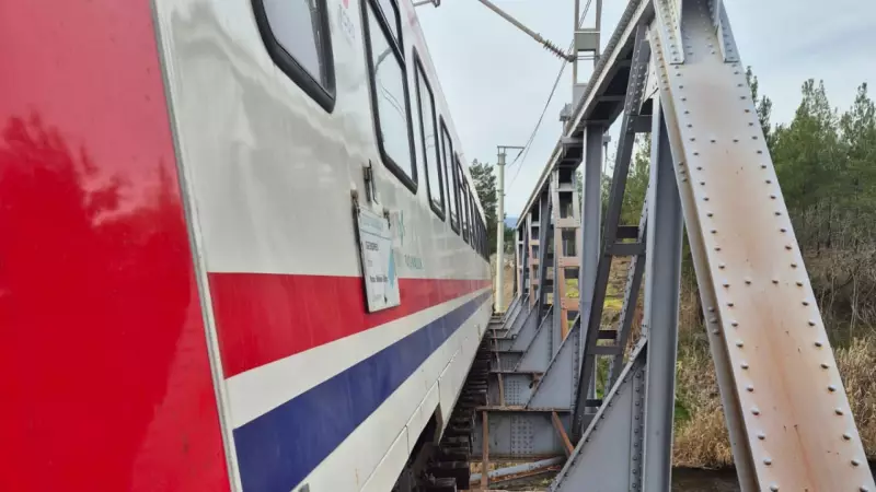 Balıkesir'de Feci Tren Kazası: 79 Yaşındaki Halil Çelik Hayatını Kaybetti