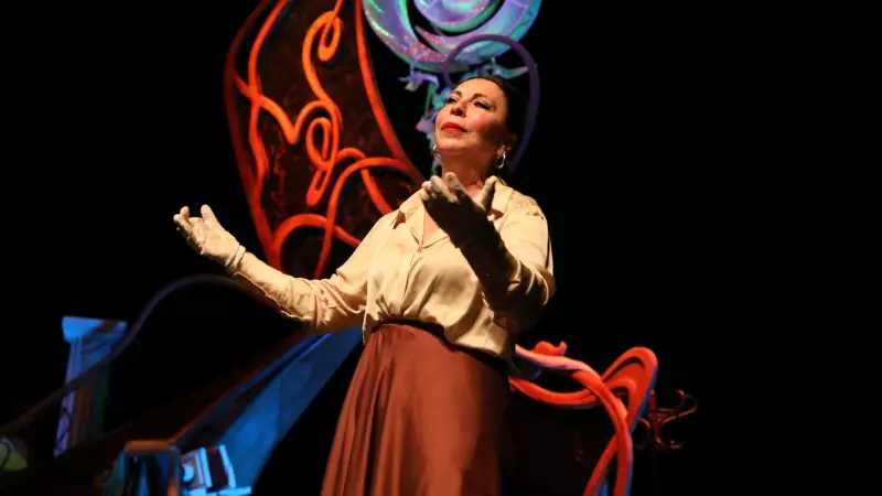 İBB Şehir Tiyatroları'nda 3-7 Aralık Haftası: 14 Oyun Seyirciyle Buluşuyor