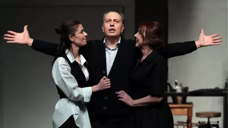 Bir Halk Düşmanı Tuzla'da Sahneleniyor: 23 Aralık'ta İdris Güllüce Kültür Merkezi