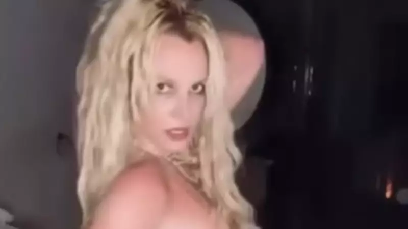 Britney Spears Instagram'a Döndü: 'İçimdeki Kadın Hedefimi Bulmamı Sağlıyor'