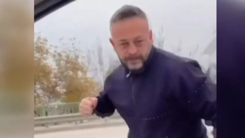 Bursa'da Trafik Kavgası: Belediye Meclis Üyesinin Aracına Saldırı