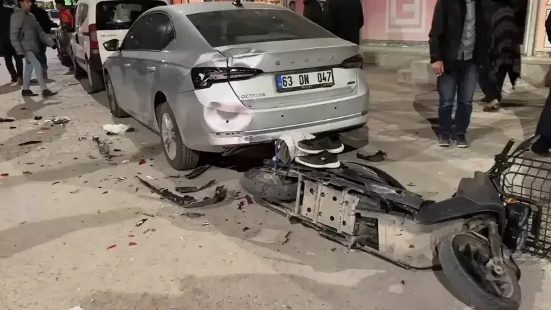 Ceylanpınar'da Pikap ve Motosiklet Çarpıştı: 2 Kişi Ağır Yaralı