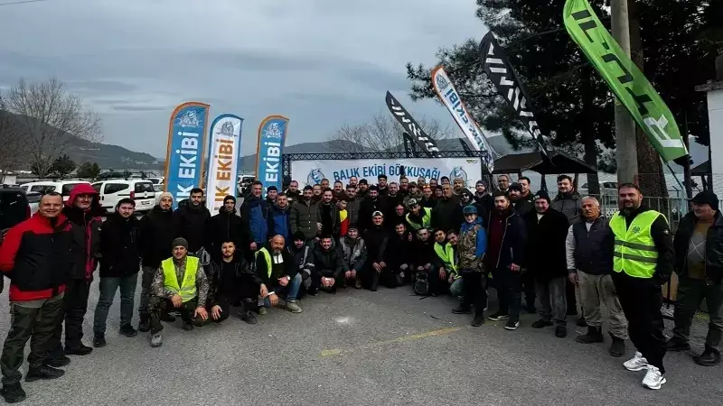 Derbent Barajı'nda 300 Amatör Balıkçı Yarıştı: Birincilik 35 cm'lik Alabalığa