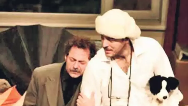 Devlet Tiyatroları Berlin'de Büyük Başarı: 'Savaş İkinci Perde' Alkış Yağmuruna Tutuldu