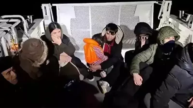 Didim'de 6 Göçmen Denizden Kurtarıldı, Karada 23 Kişi Yakalandı
