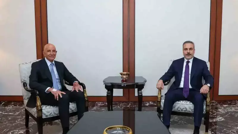 Dışişleri Bakanı Fidan, ABD'li Senatör Baracki Ankara'da Kabul Etti