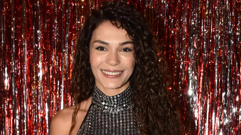 Ebru Şahin 2025'i Değerlendirdi: 'Rüzgâr Gibi Geçti, 2026'dan Umutluyum'