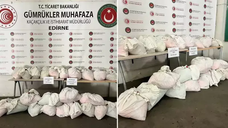 Edirne'de Tırda Saklı 2.5 Milyon Uyuşturucu Hapı ve 16 Kilo Esrar Ele Geçirildi