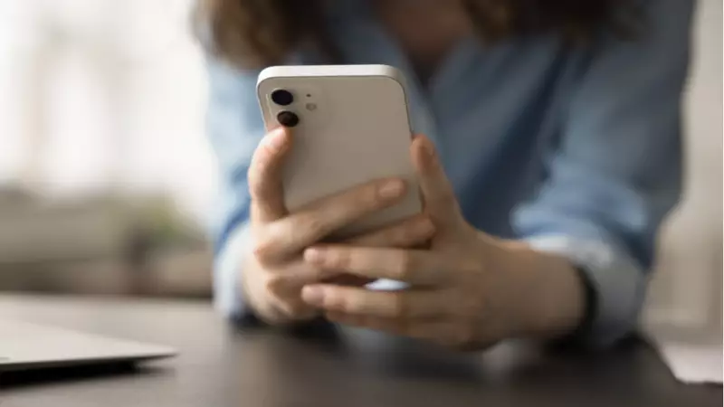 Ekran Bağımlılığı Zihinsel Kapasiteyi Düşürüyor: Uzman Uyarıyor