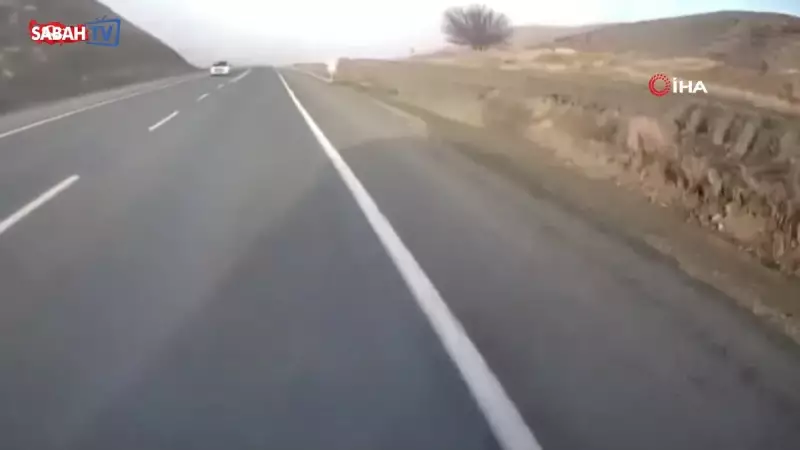 Elazığ'da Hatalı Şerit Değiştirme: Motosiklet Sürücüsü Yaralandı