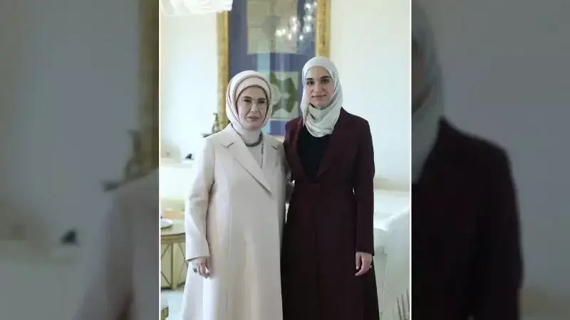 Emine Erdoğan, Ahmed Sarhan'ın Eşi Latife El-Durubi ile Görüştü