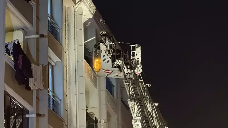 Esenyurt'ta 5 Katlı Binada Yangın: Mahsur Kalanlar Tahliye Edildi