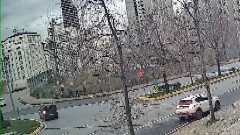 Esenyurt'taki Feci Servis Kazası Kameralara Yansıdı: 5 Ölü, 6 Yaralı