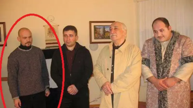 FETÖ'den Tahliye Olan Komedyen Atalay Demirci'ye CHP'li Belediyeden Sahne