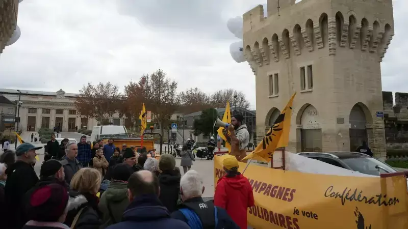 Fransız Çiftçiler Otoyolları Kapattı: Yumrulu Deri Hastalığı ve AB Anlaşması İsyanı