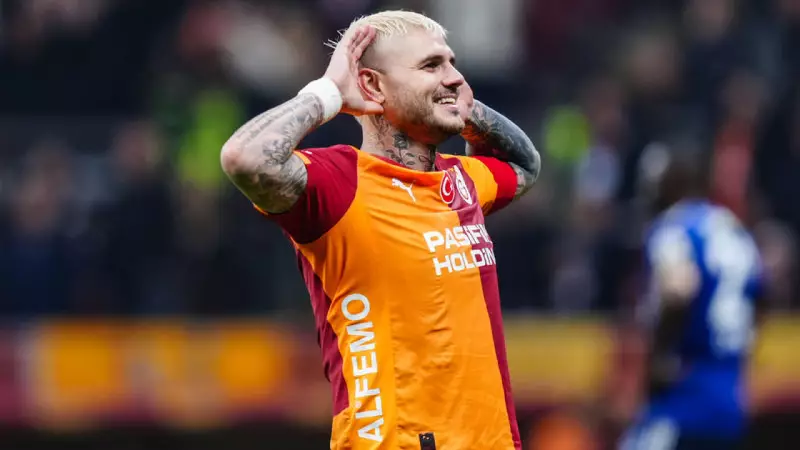 Galatasaray, Kasımpaşa'yı 3-0 yendi, Icardi taraftarla üçlü çekti