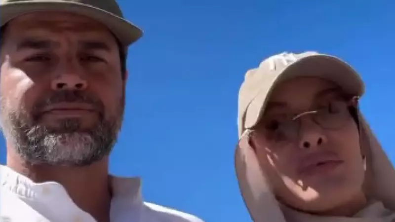 Gamze Özçelik, Eşi Reshad Strik'in Memleketi Avustralya'ya Gitti