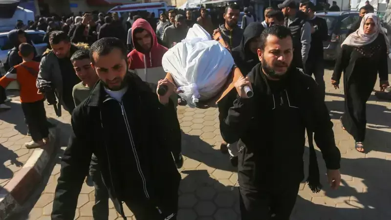 Gazze'de Fırtına Felaketi: 17 Bina Çöktü, Binlerce Kişi Tehlikede