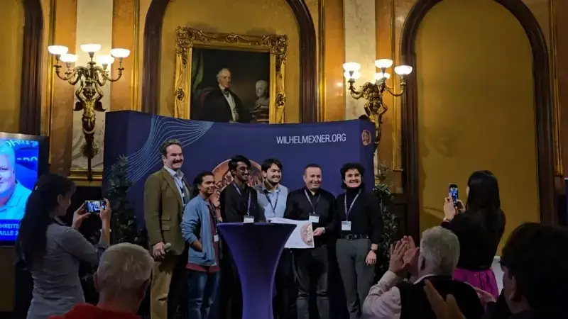 Giresunlu Dr. Osman Bodur, Wilhelm Exner Madalyası'nı Kazandı