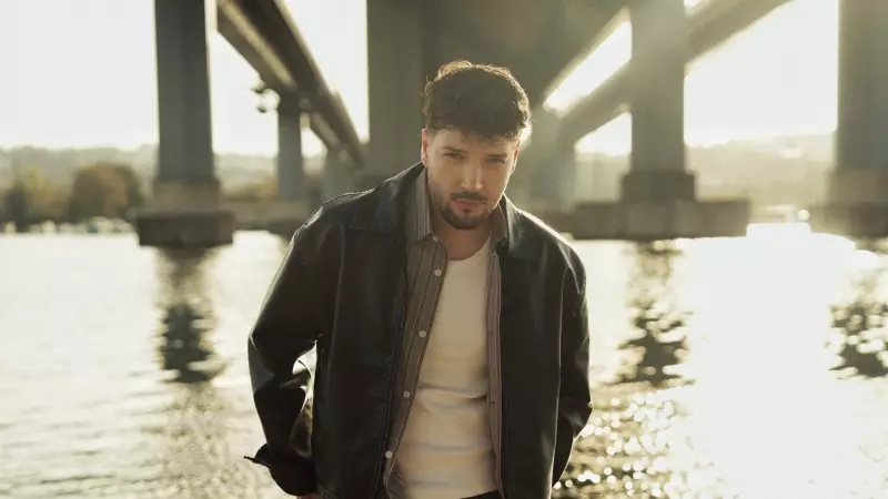 Göksel İpekçi'nin 'Duy Beni' Şarkısı Spotify'da 5. Sıraya Yükseldi