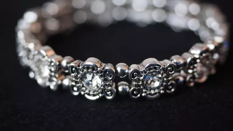 Gümüş Fiyatları Düşüşe Geçti: Gram Gümüş 78,10 TL'ye Geriledi