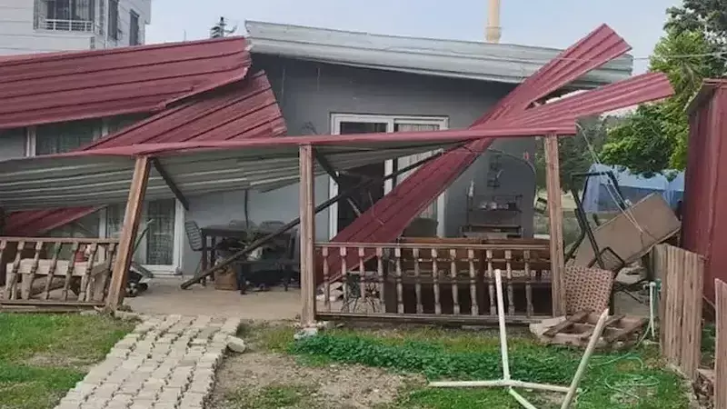 Hatay'da Fırtına: Arsuz ve İskenderun'da Hayatı Felç Eden Rüzgar