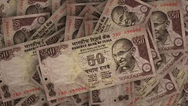 Hindistan Rupisi Tarihi Düşüş Yaşadı: Dolar Karşısında Rekor Seviyeye Geriledi