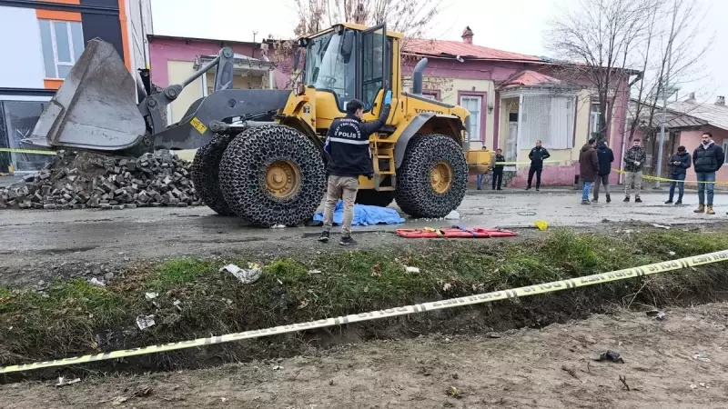 Kars Kağızman'da Kepçe Kazası: 70 Yaşındaki Emekli İmam Hayatını Kaybetti
