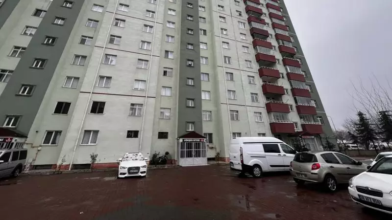 Kayseri'de Tartışma Bıçaklı Kavga ile Sona Erdi: Eşini Yaralayan Kadın Gözaltında