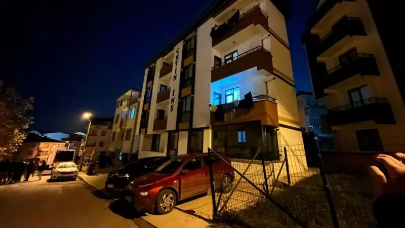 Kocaeli'de 16 Yaşındaki Kız Evinde Tabancayla Vurulmuş Halde Bulundu