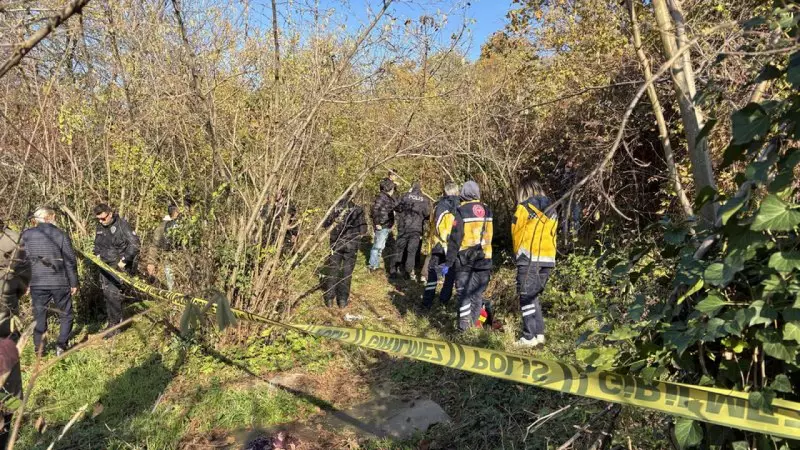 Kocaeli'de Acı Son: Genç Adam Sevgilisi Tarafından Çalılıkta Ölü Bulundu