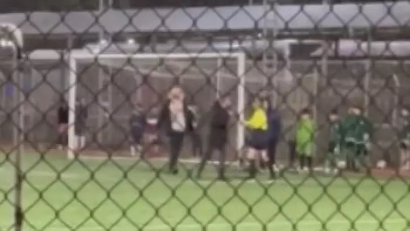 Kocaeli'de U-12 Maçında Antrenörden Kadın Hakeme Tokatlı Saldırı