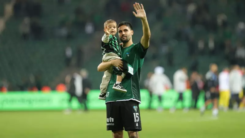 Kocaelispor'da Tarkan Serbest ile yollar ayrıldı, yeni adresi Amed SF