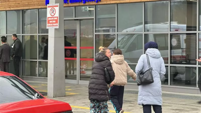 Kütahya'da Ücretsiz Çikolata Dağıtımı: 20 Öğrenci Zehirlenme Şüphesiyle Hastaneye Kaldırıldı