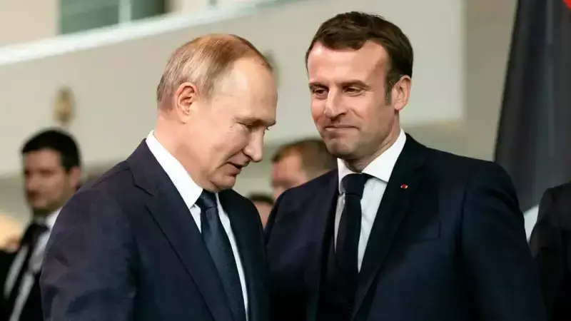Macron: AB, Rusya ile Kapsamlı Diyalog Yolları Aramalı