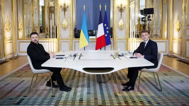 Macron ve Zelenskiy'den Ortak Açıklama: Ukrayna'ya Güvenlik Garantisi Görüşülecek