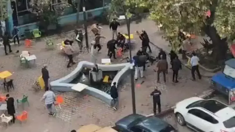 Manisa Gölmarmara'da 80 Kişilik Kavga: 1 Yaralı, Silahlar Havaya Ateşlendi