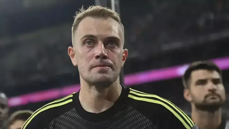 Mert Günok'tan Beşiktaş'tan Ayrılık İddialarına Net Yanıt: 'Asılsız Haberler'